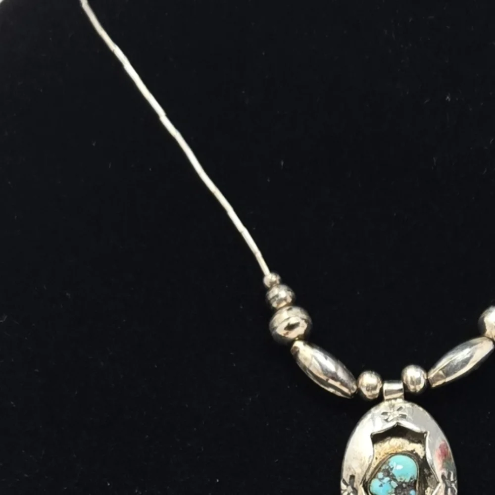 Vintage Sterling Silver Beaded Necklace With Turquise Stone Pendant 16 Inches - Picture 5 of 9